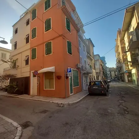 Raggio Di Sole * Σαν Μπενεντέτο ντελ Τρόντο